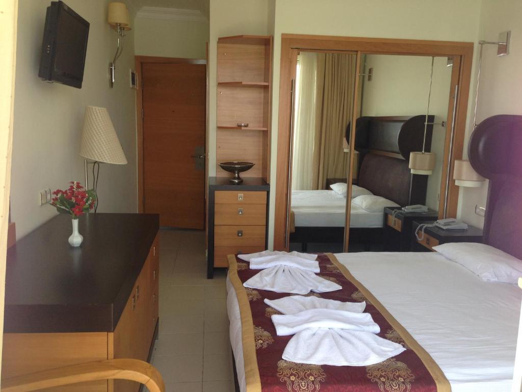 Yali Hotel Side Habitación foto
